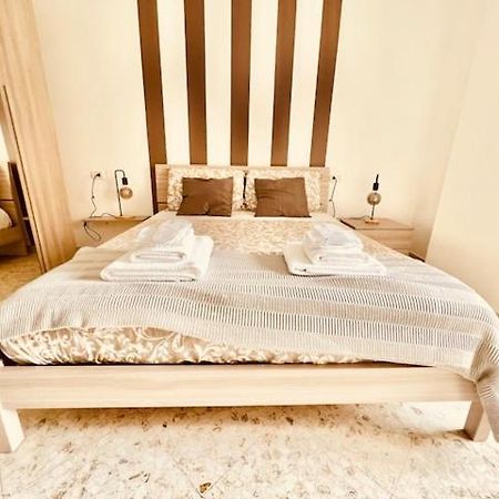Manzoni Artist Lodge Bari Ngoại thất bức ảnh